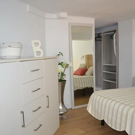 En Playa Victoria Apartment *
